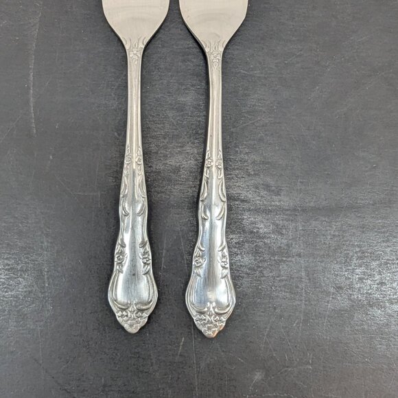 Hanford Forge Stainless Steel Dinner Forks Floral Design Set of 4 - Picture 3 of 11